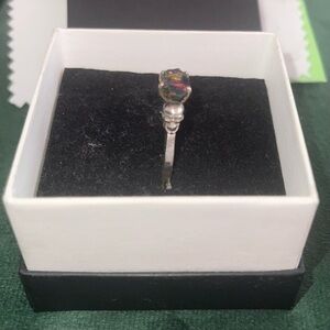 Elegant Silver Ring with Iridescent Stone